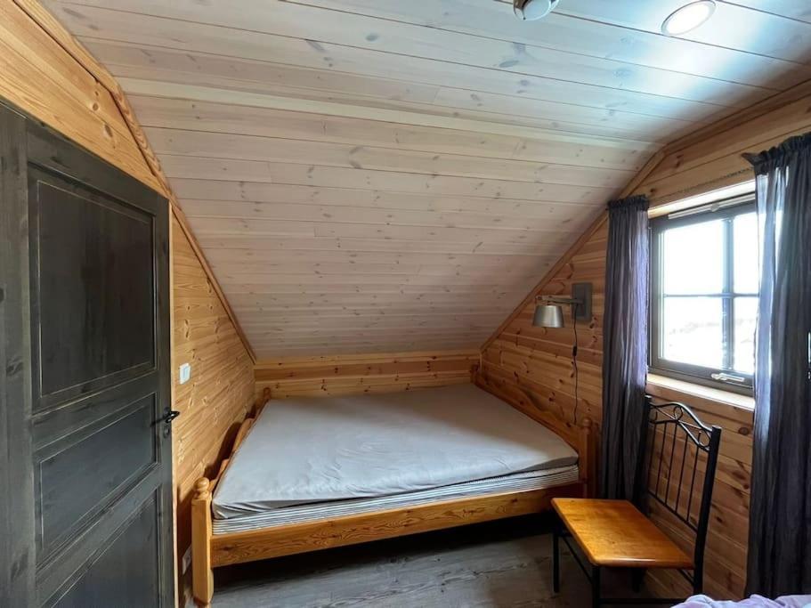 Cabin In Beautiful Surroundings At Harpefossen Nordfjordeid Exterior photo